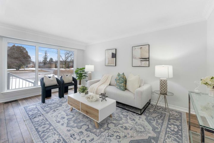 Photo 3 at 518 Third Line, WO West, Oakville