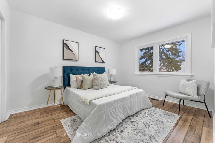 Photo 14 at 518 Third Line, WO West, Oakville