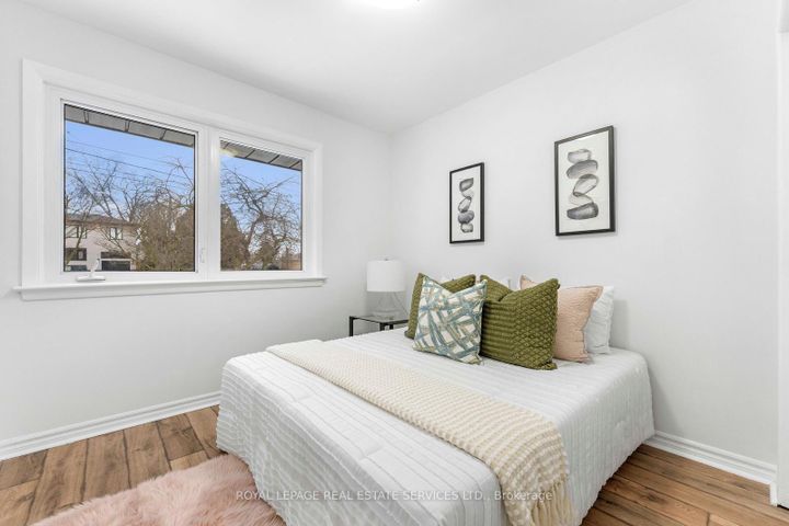 Photo 17 at 518 Third Line, WO West, Oakville