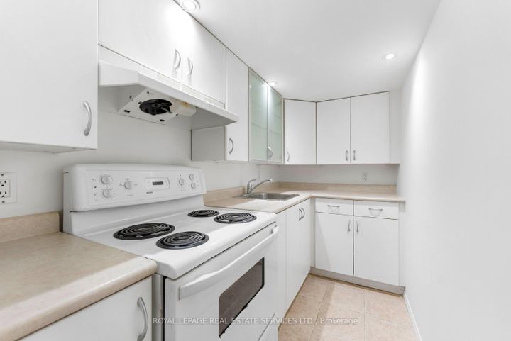 Photo 35 at 518 Third Line, WO West, Oakville