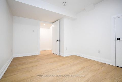 Photo 19 at 176 Cherrywood Drive, London, Newmarket