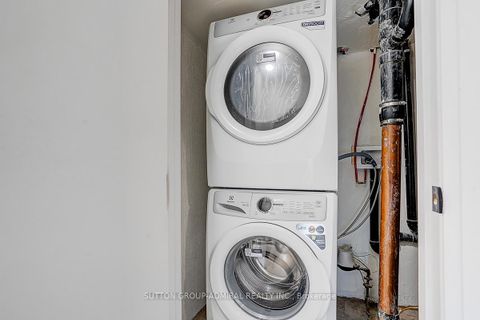 Photo 25 at 176 Cherrywood Drive, London, Newmarket