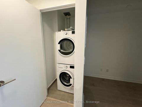 Photo 6 at 1610 - 38 Forest Manor Road, Henry Farm, Toronto