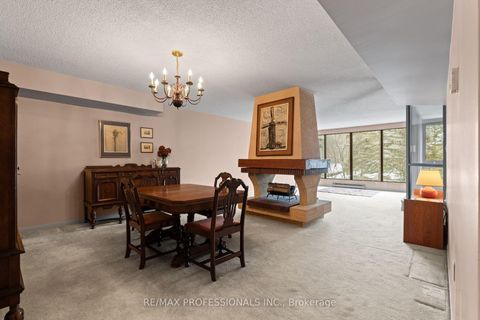 Photo 14 at 404 - 2545 Bloor Street W, Swansea, Toronto