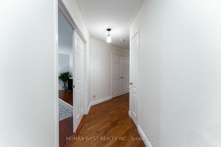 Photo 22 at 76 Yellow Avens Boulevard, Wellington, Brampton