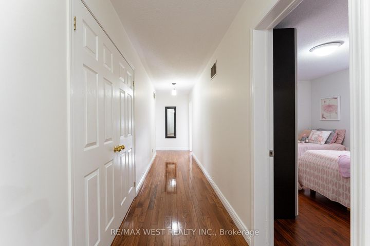 Photo 30 at 76 Yellow Avens Boulevard, Wellington, Brampton