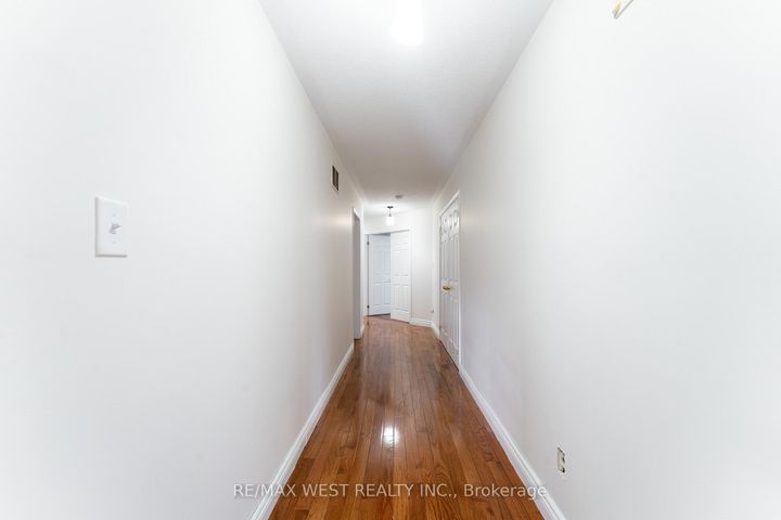 Photo 37 at 76 Yellow Avens Boulevard, Wellington, Brampton