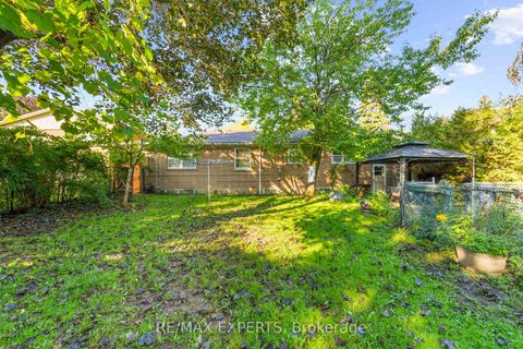 Photo 7 at 19 Duncombe Boulevard, Scarborough Village, Toronto