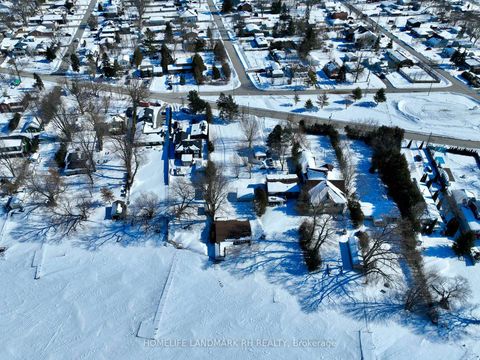 Photo 5 at 586 Lake Drive S, Keswick South, Georgina