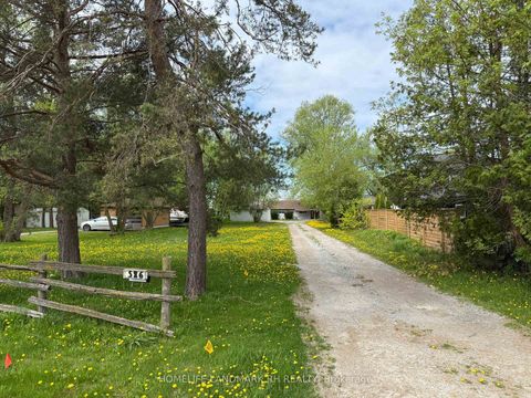 Photo 9 at 586 Lake Drive S, Keswick South, Georgina