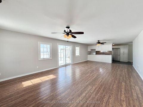 Photo 14 at 586 Lake Drive S, Keswick South, Georgina