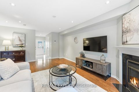 Photo 9 at 75 Delattaye Avenue, Bayview Northeast, Aurora