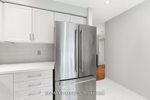 Photo 16 at 75 Delattaye Avenue, Bayview Northeast, Aurora