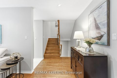 Photo 20 at 75 Delattaye Avenue, Bayview Northeast, Aurora