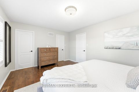 Photo 24 at 75 Delattaye Avenue, Bayview Northeast, Aurora