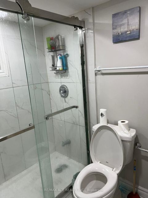 Photo 6 at 169 Flora Drive, Dorset Park, Toronto