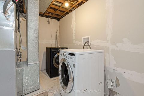 Photo 32 at 1 Stanwood Crescent, Humbermede, Toronto