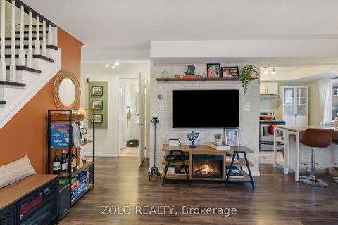 Photo 7 at 2 - 13 Cheltenham Road, Georgian Drive, Barrie