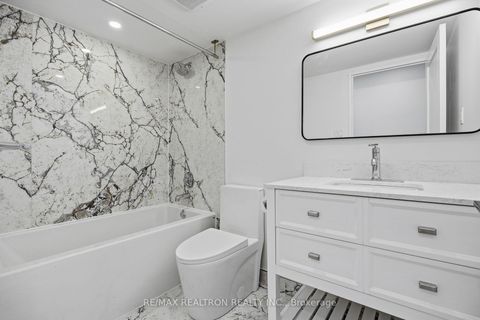 Photo 7 at 601 - 3000 Bathurst Street, Lawrence, Toronto