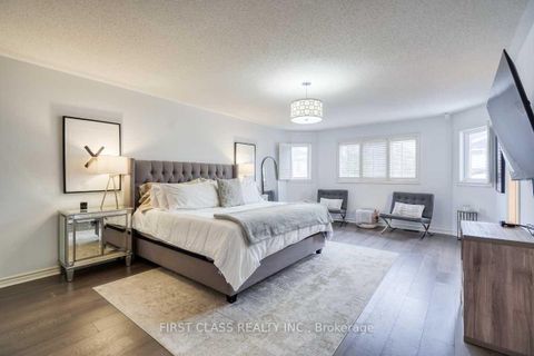 Photo 10 at 36 Brackenwood Avenue, Westbrook, Richmond Hill