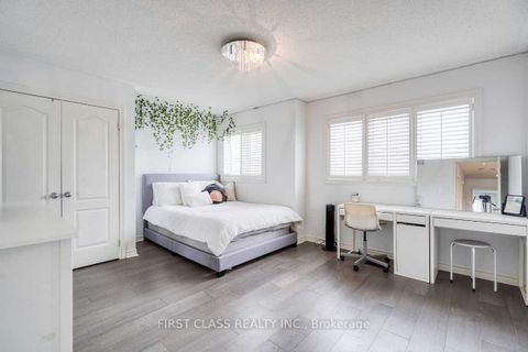 Photo 15 at 36 Brackenwood Avenue, Westbrook, Richmond Hill