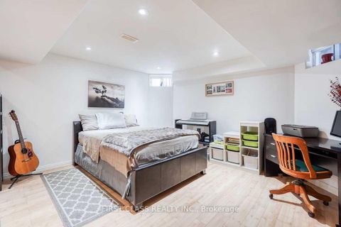 Photo 21 at 36 Brackenwood Avenue, Westbrook, Richmond Hill