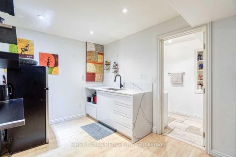 Photo 23 at 36 Brackenwood Avenue, Westbrook, Richmond Hill