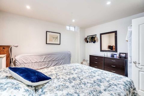 Photo 25 at 36 Brackenwood Avenue, Westbrook, Richmond Hill