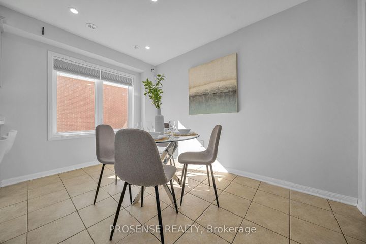 Photo 10 at 28 Mercedes Road, Northwest Brampton, Brampton