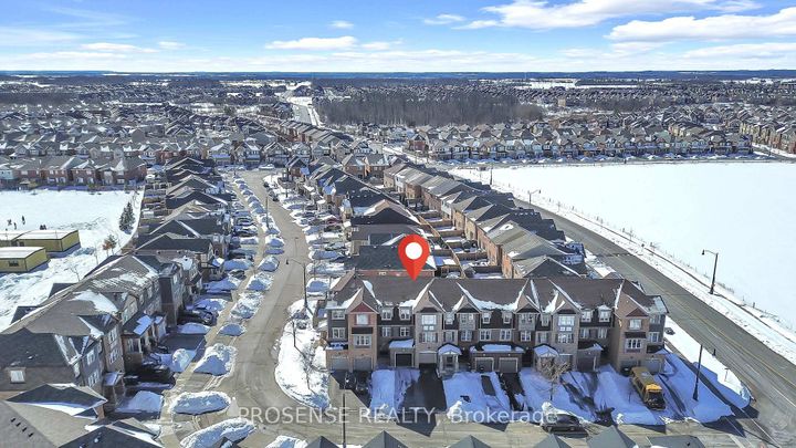 Photo 35 at 28 Mercedes Road, Northwest Brampton, Brampton