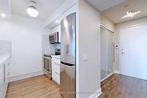 Photo 11 at 2603 - 10 Northtown Way, Willowdale East, Toronto