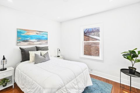 Photo 11 at 16 Archer Street, Dufferin Grove, Toronto