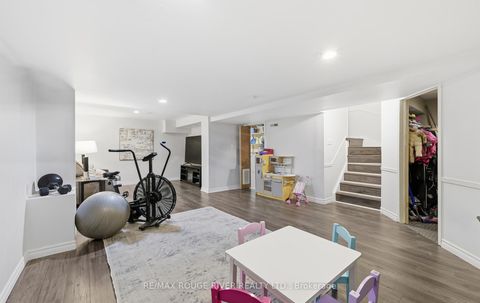 Photo 20 at 1201 Charlotte Circle, Liverpool, Pickering