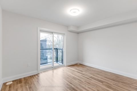 Photo 24 at 85 - 1760A Lawrence Avenue W, Rustic, Toronto