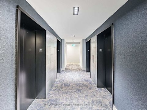 Photo 2 at 910 - 4130 Parkside Village Drive W, City Centre, Mississauga