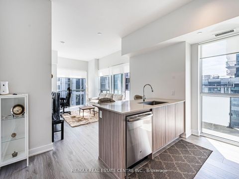 Photo 3 at 910 - 4130 Parkside Village Drive W, City Centre, Mississauga