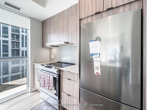 Photo 6 at 910 - 4130 Parkside Village Drive W, City Centre, Mississauga