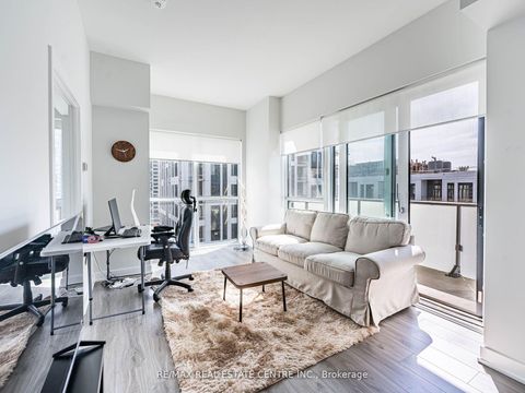 Photo 10 at 910 - 4130 Parkside Village Drive W, City Centre, Mississauga