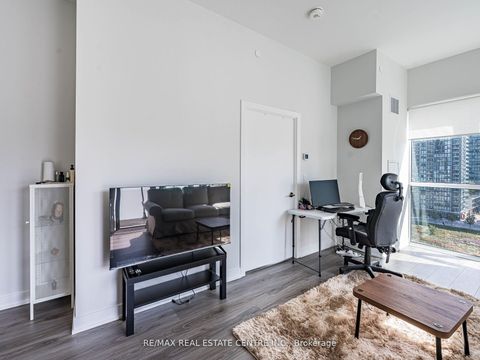 Photo 12 at 910 - 4130 Parkside Village Drive W, City Centre, Mississauga