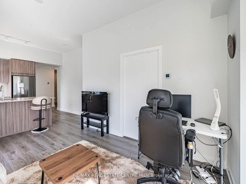 Photo 13 at 910 - 4130 Parkside Village Drive W, City Centre, Mississauga