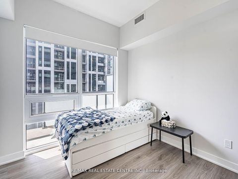 Photo 16 at 910 - 4130 Parkside Village Drive W, City Centre, Mississauga