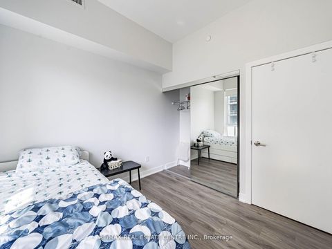 Photo 18 at 910 - 4130 Parkside Village Drive W, City Centre, Mississauga