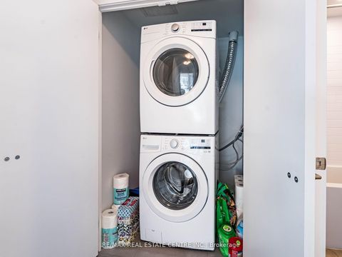 Photo 30 at 910 - 4130 Parkside Village Drive W, City Centre, Mississauga