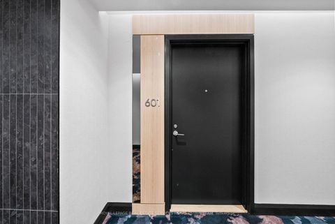 Photo 3 at 601 - 1414 Bayview Avenue, Mount Pleasant East, Toronto