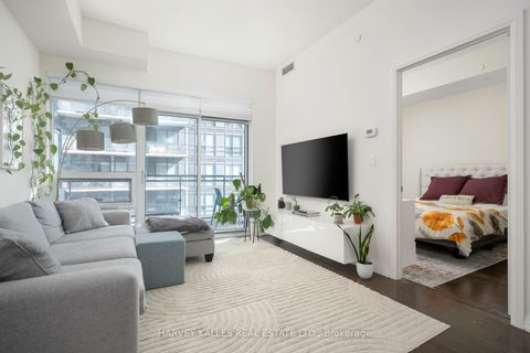 Photo 12 at 918 - 460 Adelaide Street E, Moss Park, Toronto