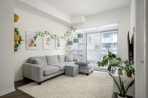 Photo 13 at 918 - 460 Adelaide Street E, Moss Park, Toronto