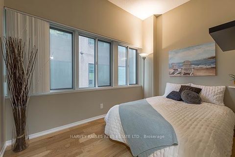 Photo 13 at 302 - 1901 Yonge Street, Mount Pleasant West, Toronto