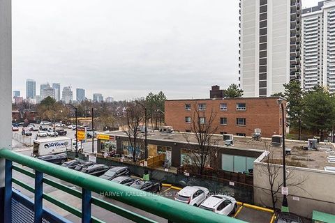 Photo 16 at 302 - 1901 Yonge Street, Mount Pleasant West, Toronto