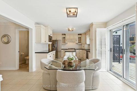 Photo 10 at 106 Laurendale Avenue, Keswick South, Georgina