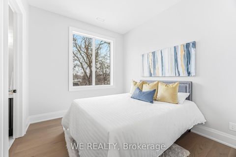 Photo 35 at 711 Hillview Crescent, West Shore, Pickering